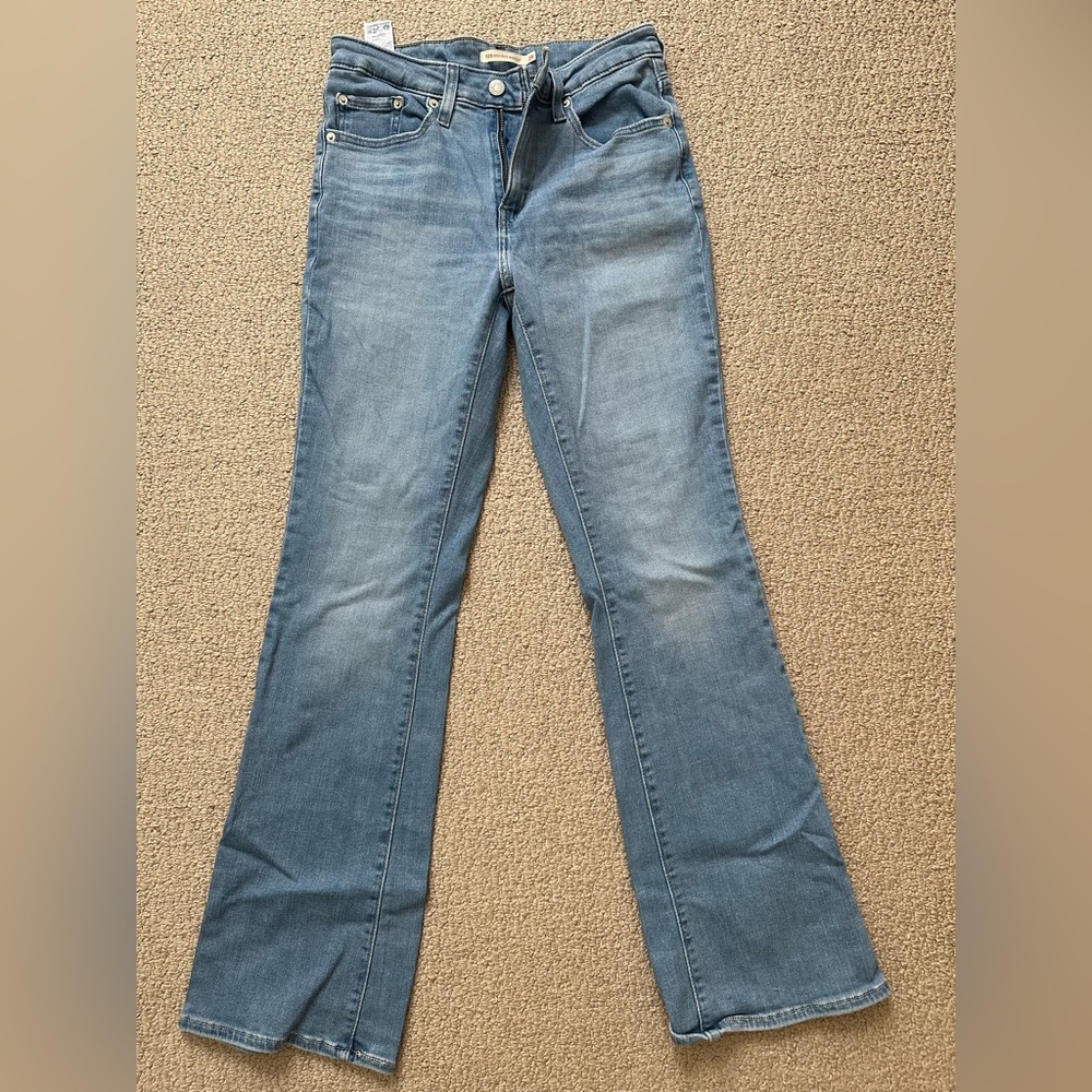 Women's  Levi bootcut  Blue Jeans